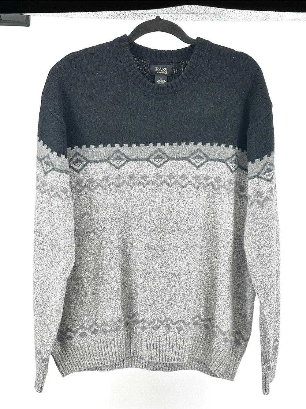 Vintage Men’s XL G.H. Bass & Co. Black and Gray Geometric Crewneck Sweater Wool